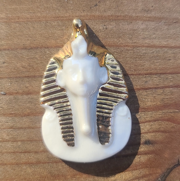 Gold plated Tut bust porcelain pendants - Picture 2 of 6